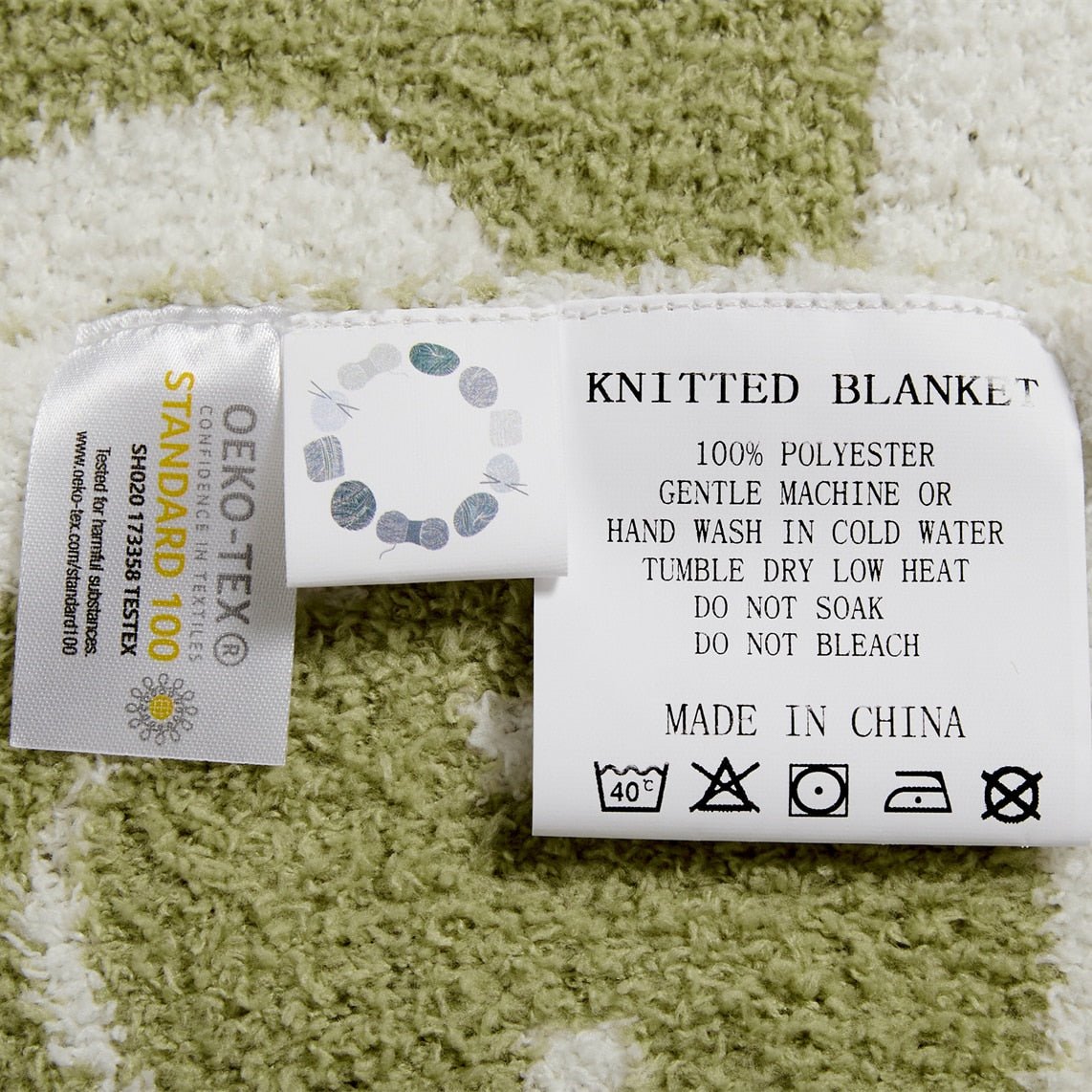 Internet Smile Meme Pattern Blanket with Cute Checkerboard Design - Casatrail.com