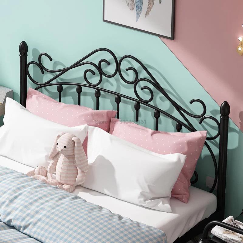 Iron Bed Frame for Teenagers - Simple and Modern - Casatrail.com