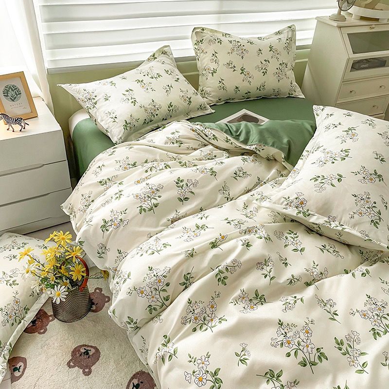 Kids Full Queen Bedding Set: Duvet and Sheets - Casatrail.com