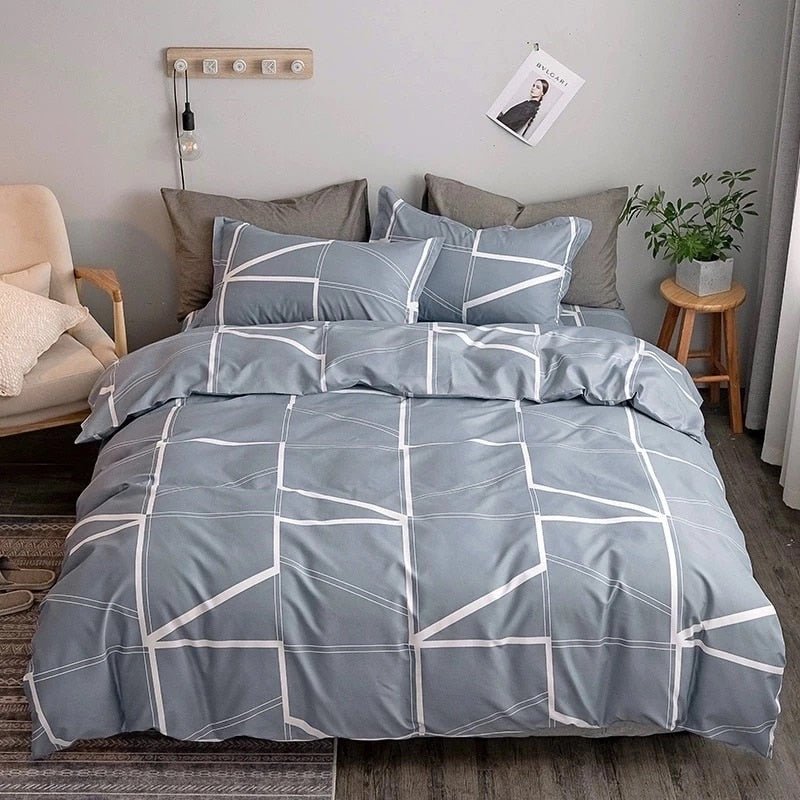 Luxury Bedding Set with King Size Duvet Cover and Geometric Print - Casatrail.com