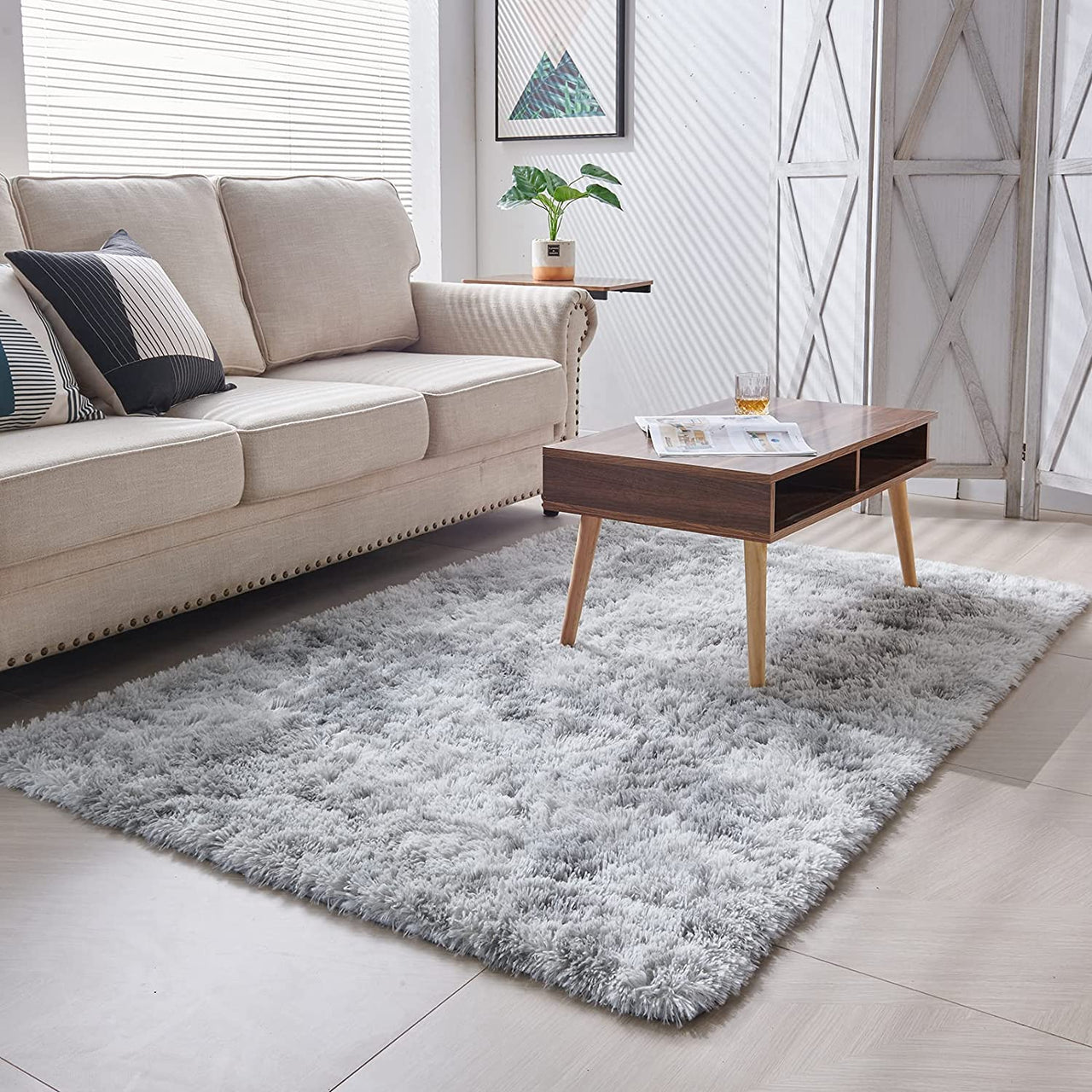 Luxury Plush Shaggy Area Rug for Bedroom with Non - Slip Backing - Casatrail.com