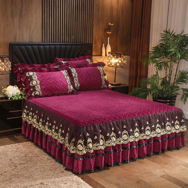 Luxury Velvet Plush Bedspread with Quilted Embossing - Casatrail.com