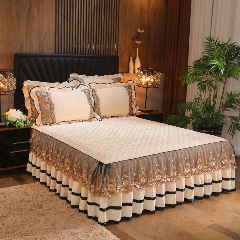 Luxury Velvet Plush Bedspread with Quilted Embossing - Casatrail.com