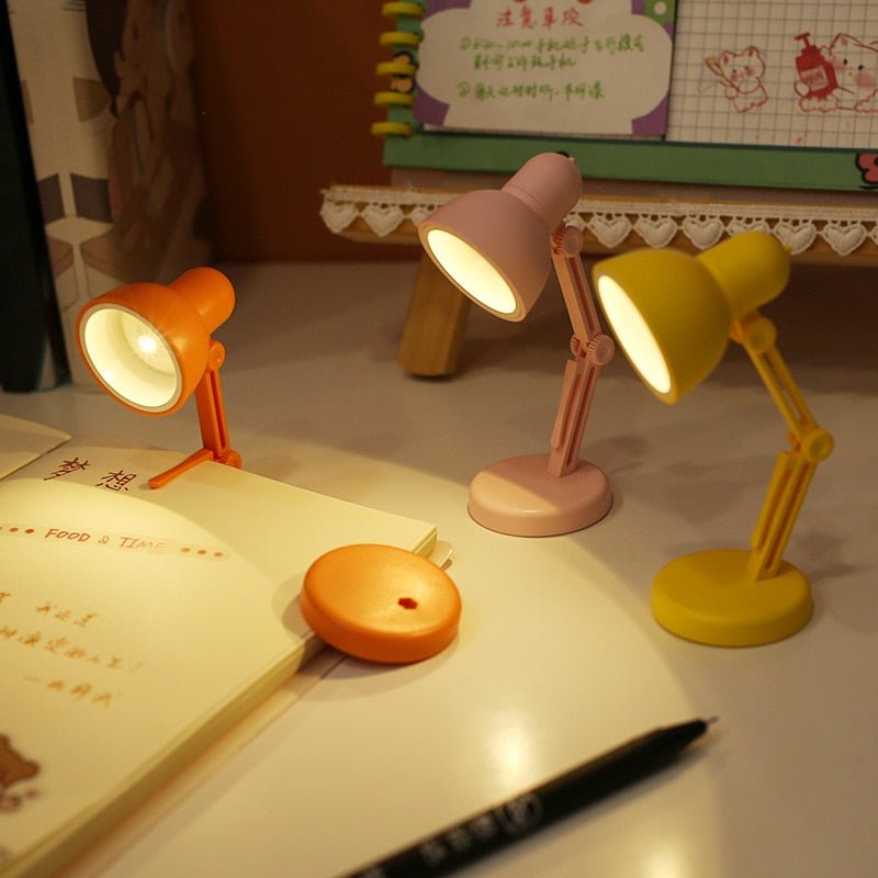 Mini Foldable Book Light - Table Lamp - Casatrail.com