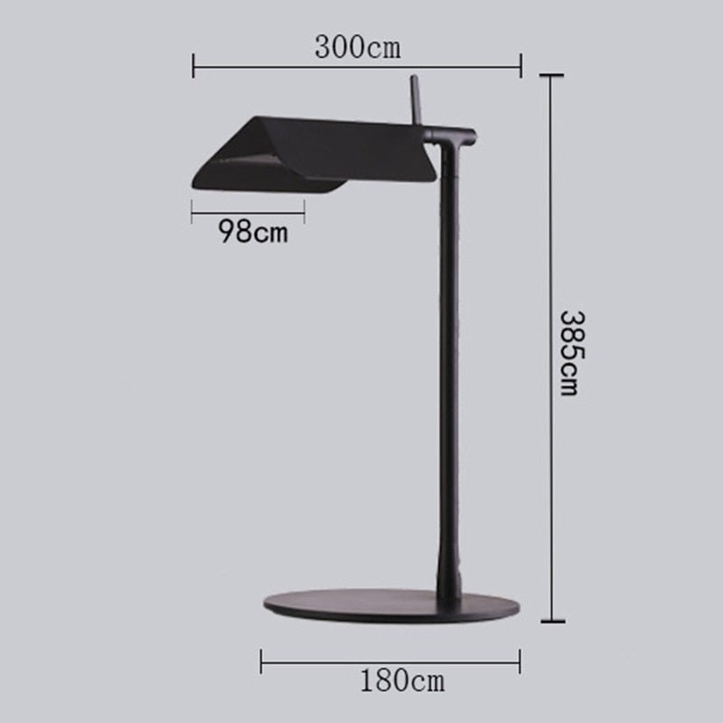 Minimalist Black LED Floor Lamp With Artistic Design - Casatrail.com