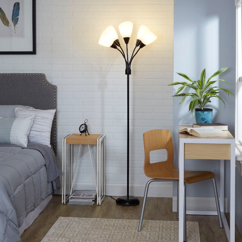 Modern 5 - Light Metal Floor Lamp - Casatrail.com