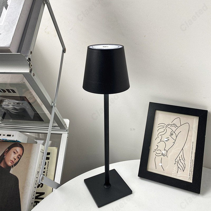 Modern LED Table Lamp with Wireless Charging - Casatrail.com