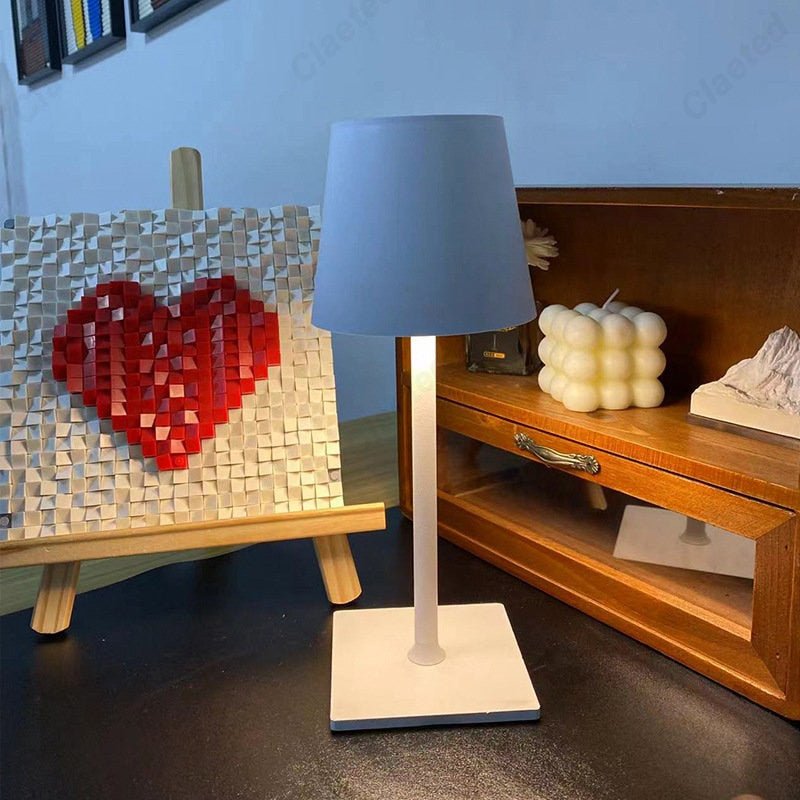 Modern LED Table Lamp with Wireless Charging - Casatrail.com