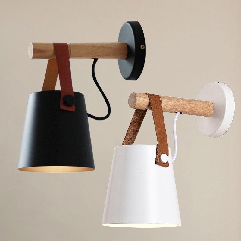 Modern Wall Lamp with Leather and Wood Accents - Casatrail.com