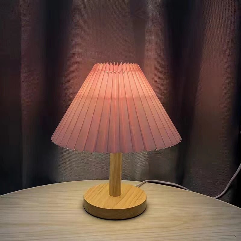 Pleated DIY Foldable Table Lamp - Casatrail.com