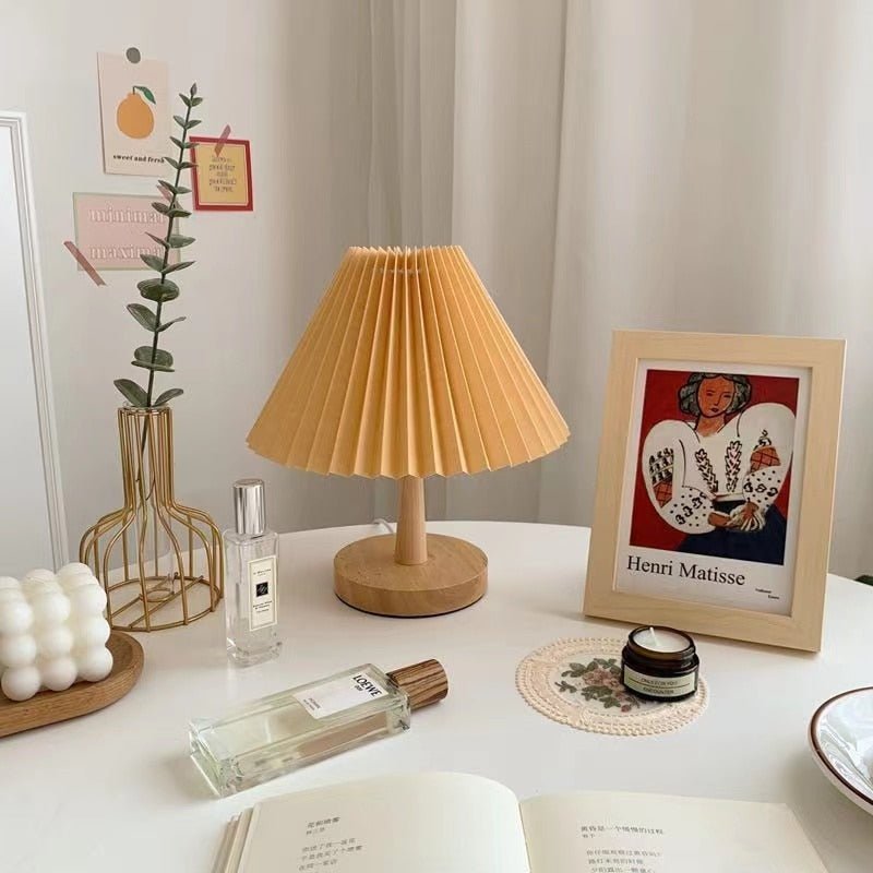 Pleated DIY Foldable Table Lamp - Casatrail.com