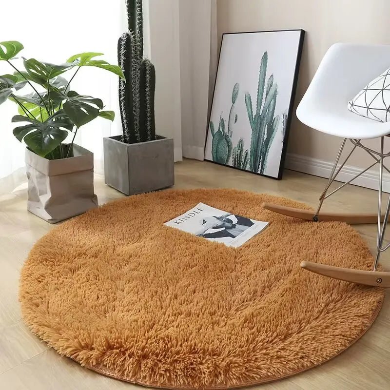 Plush Round Carpet with Fluffy Non - Slip Design - Casatrail.com