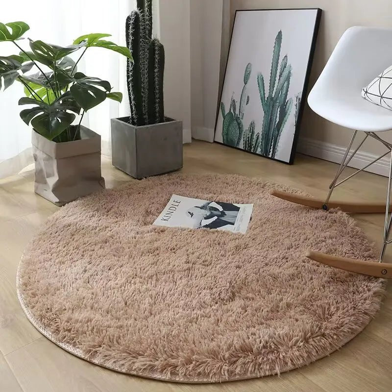 Plush Round Carpet with Fluffy Non - Slip Design - Casatrail.com