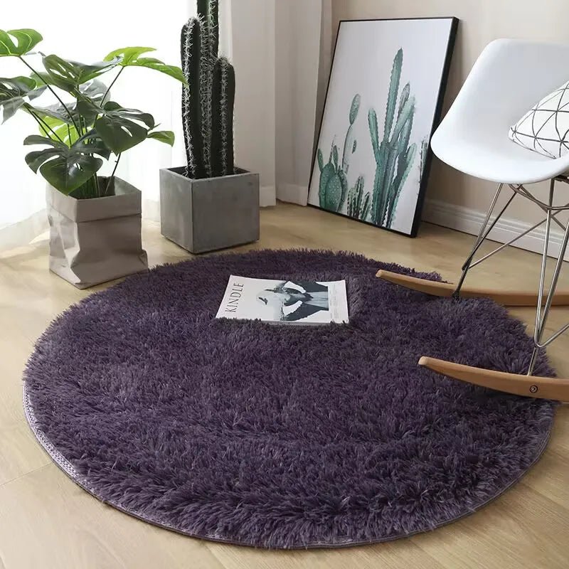 Plush Round Carpet with Fluffy Non - Slip Design - Casatrail.com