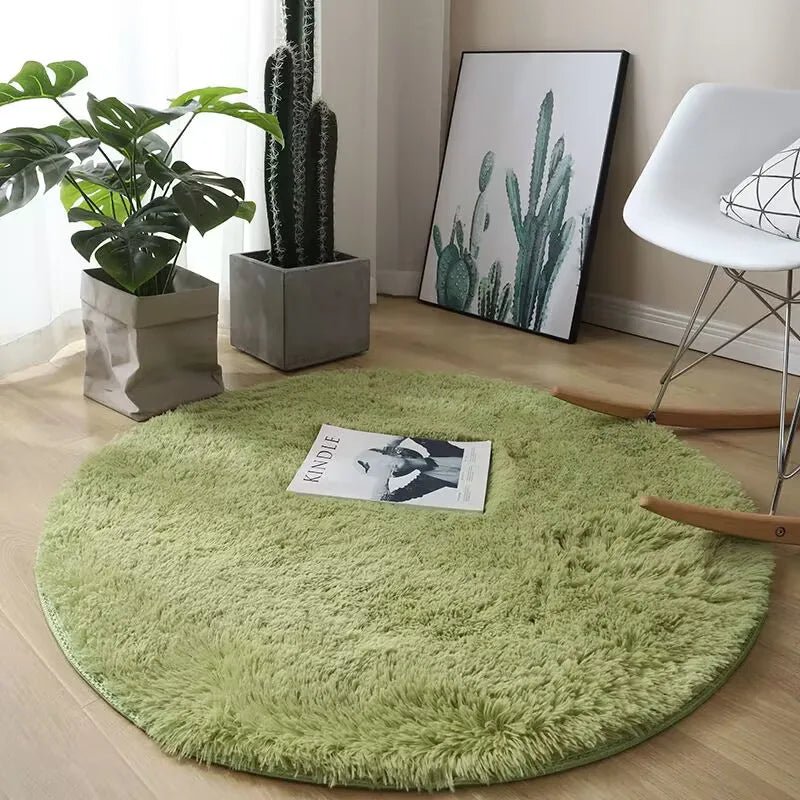 Plush Round Carpet with Fluffy Non - Slip Design - Casatrail.com