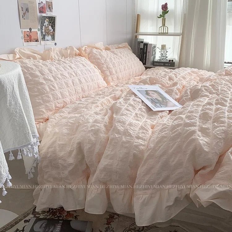 Seersucker Ruffles Lace Bedding Set With Soft Sheet, Duvet Cover & Pillow Covers - Casatrail.com