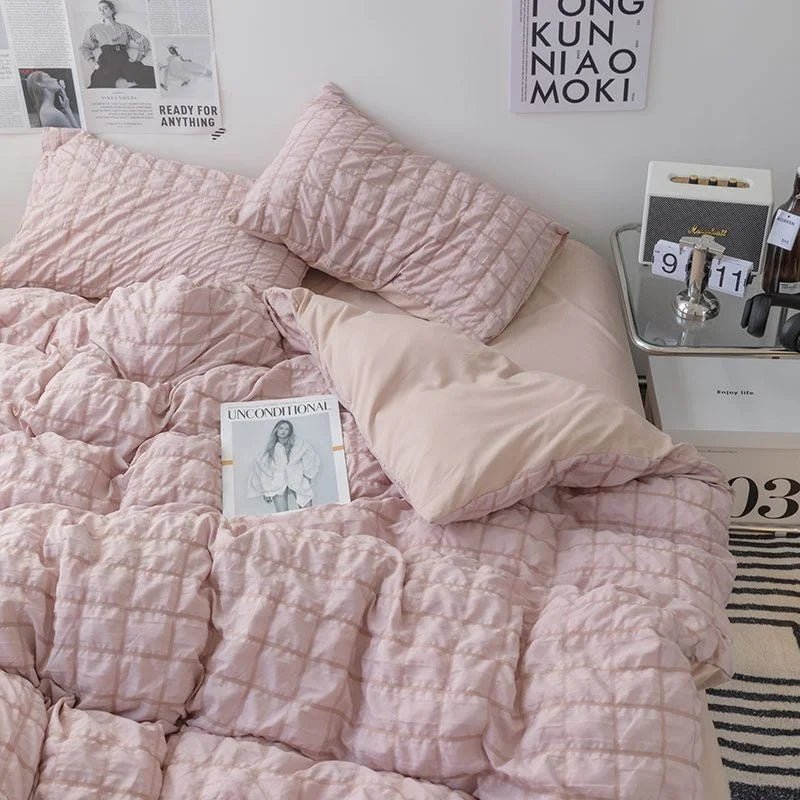 Seersucker Ruffles Lace Bedding Set With Soft Sheet, Duvet Cover & Pillow Covers - Casatrail.com