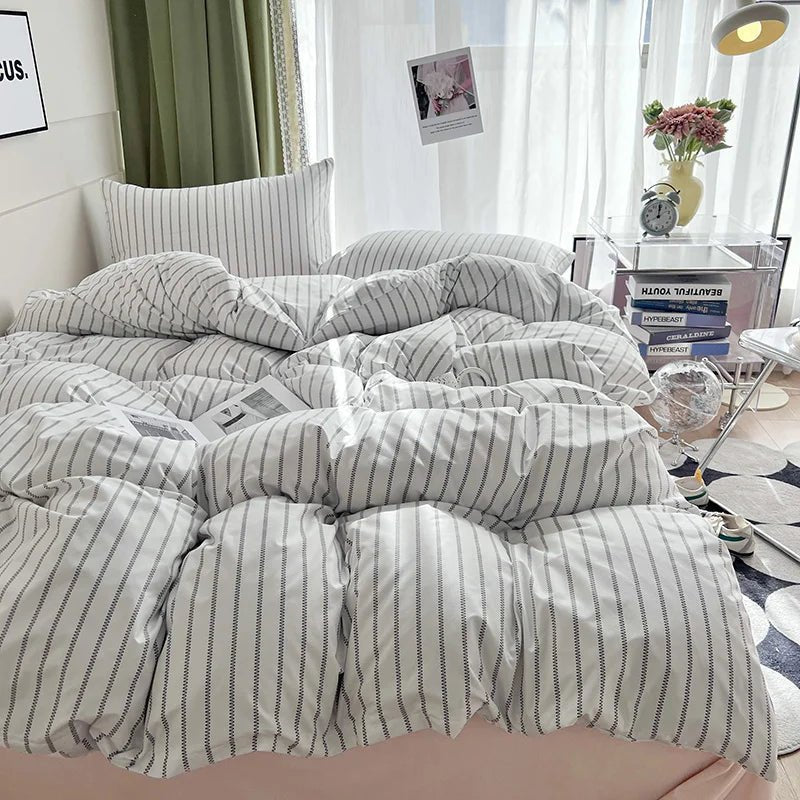 Simple Stripe Duvet Cover for Queen Size Bed - Casatrail.com