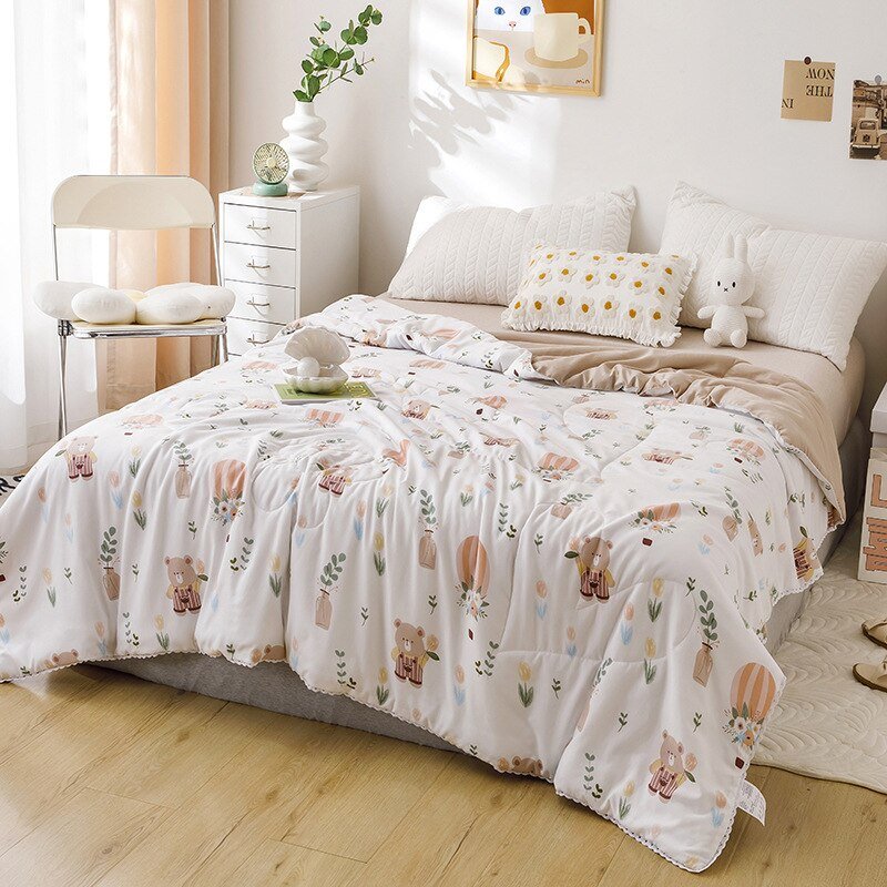 Soft Queen Size Summer Quilt for Adults and Kids - Casatrail.com