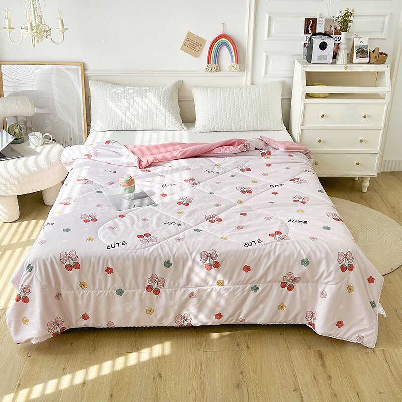 Soft Queen Size Summer Quilt for Adults and Kids - Casatrail.com