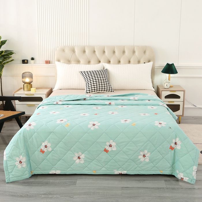 Soft Summer Comforter - Air - conditioned Quilt for Kids' Beds - Casatrail.com