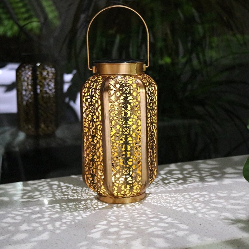 Solar Wall Lantern - LED Hanging Lamp - Casatrail.com