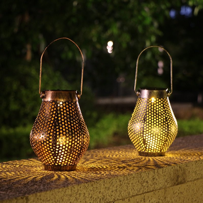 Solar Wall Lantern - LED Hanging Lamp - Casatrail.com