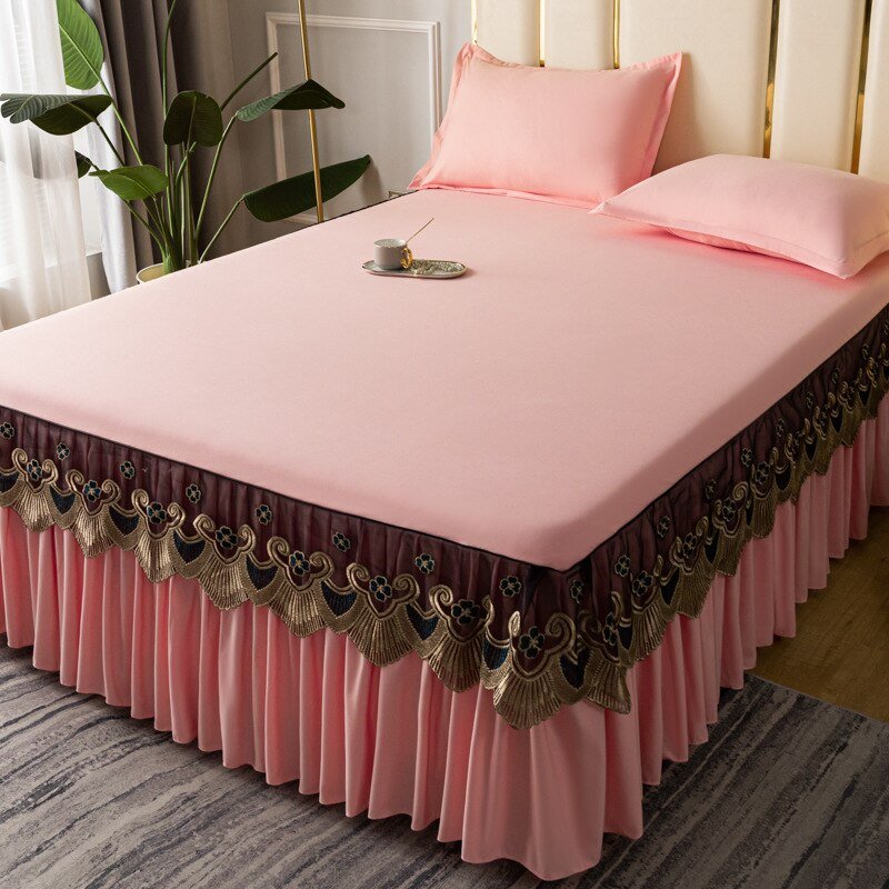 Solid Color Lace Bed Skirt Three Piece Set with Princess Style for Smooth Bed Spread and Mattress Protection - Casatrail.com