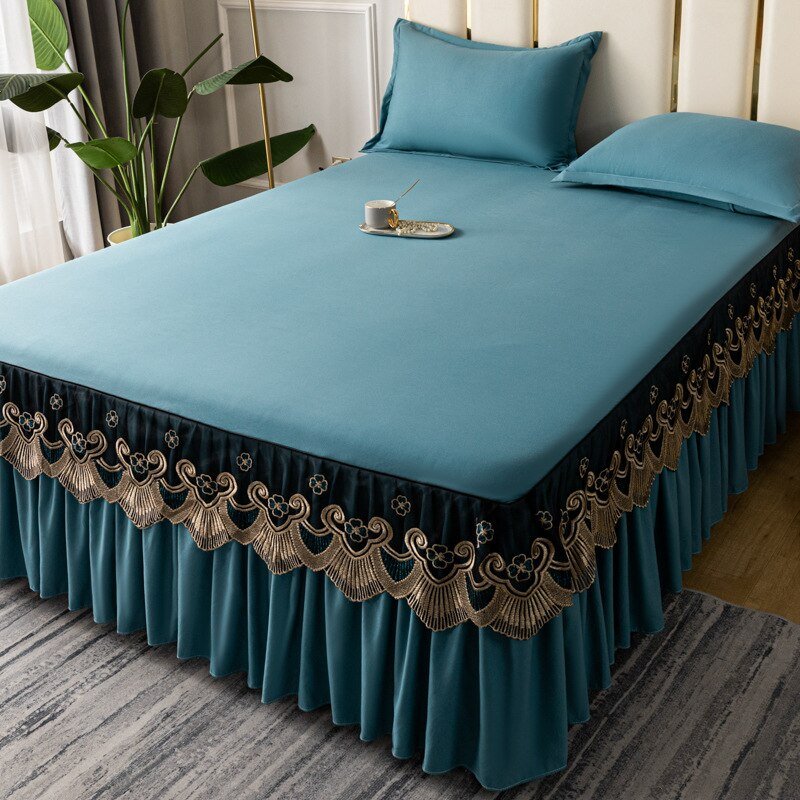 Solid Color Lace Bed Skirt Three Piece Set with Princess Style for Smooth Bed Spread and Mattress Protection - Casatrail.com