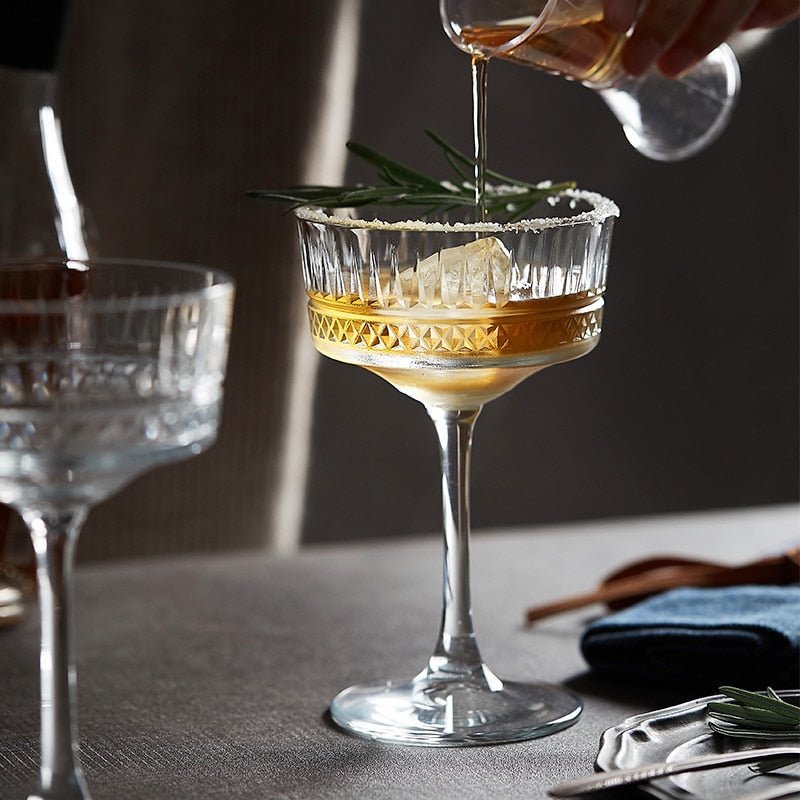 Stylish Carved Cocktail Glass Set - Casatrail.com