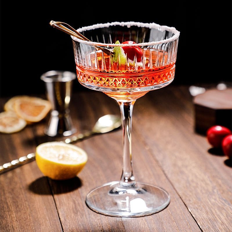 Stylish Carved Cocktail Glass Set - Casatrail.com