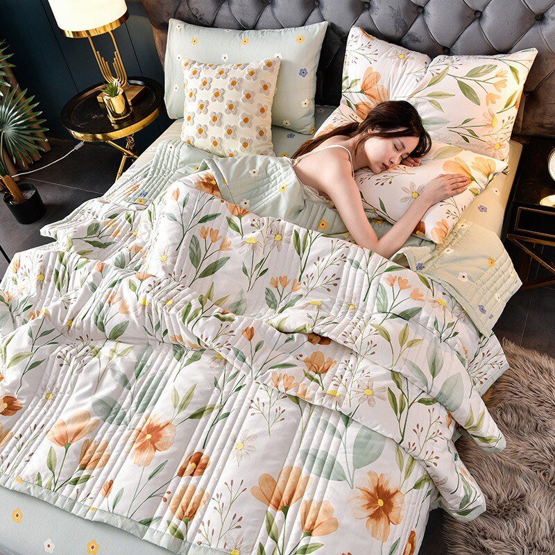 Thin Quilted Blanket for Summer Bedding - Casatrail.com