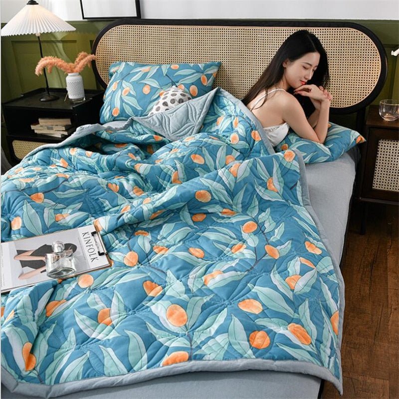 Thin Quilted Blanket for Summer Bedding - Casatrail.com