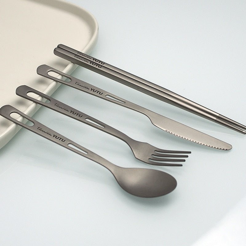 Titanium Tableware Set - Ultralight Portable Cutlery - Casatrail.com