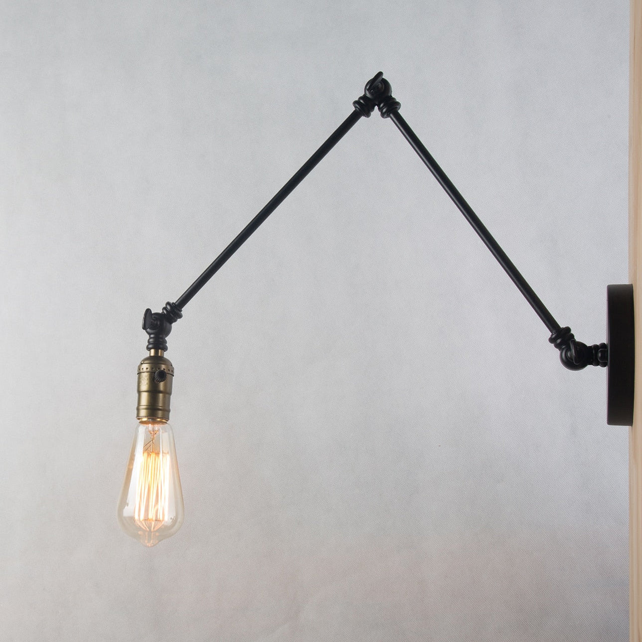Vintage Industrial Wall Lamp - Adjustable Swing Arm - Casatrail.com