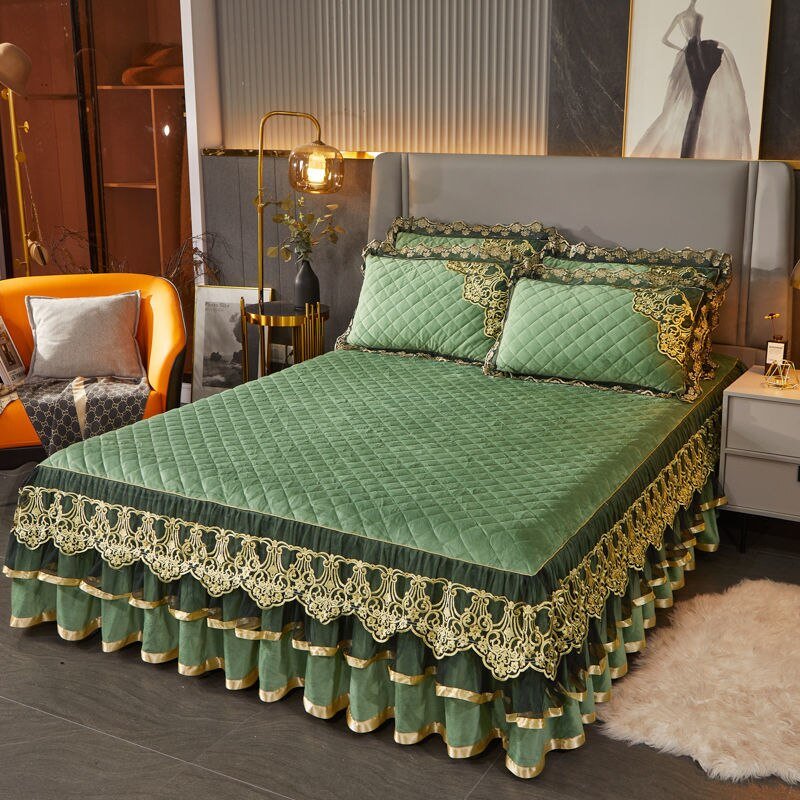 Warm Bedspread on The Bed with Thickened Crystal Velvet Lace Bed Skirt for King Queen Size Embroidery Bed Cover - Casatrail.com